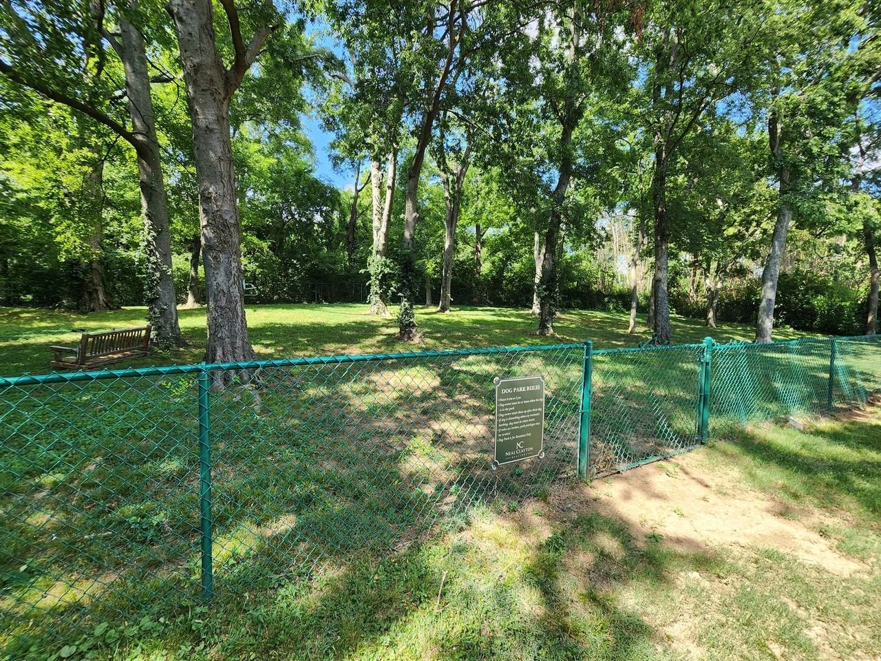 Youngstowne Square 4018 - Photo 3 of 16