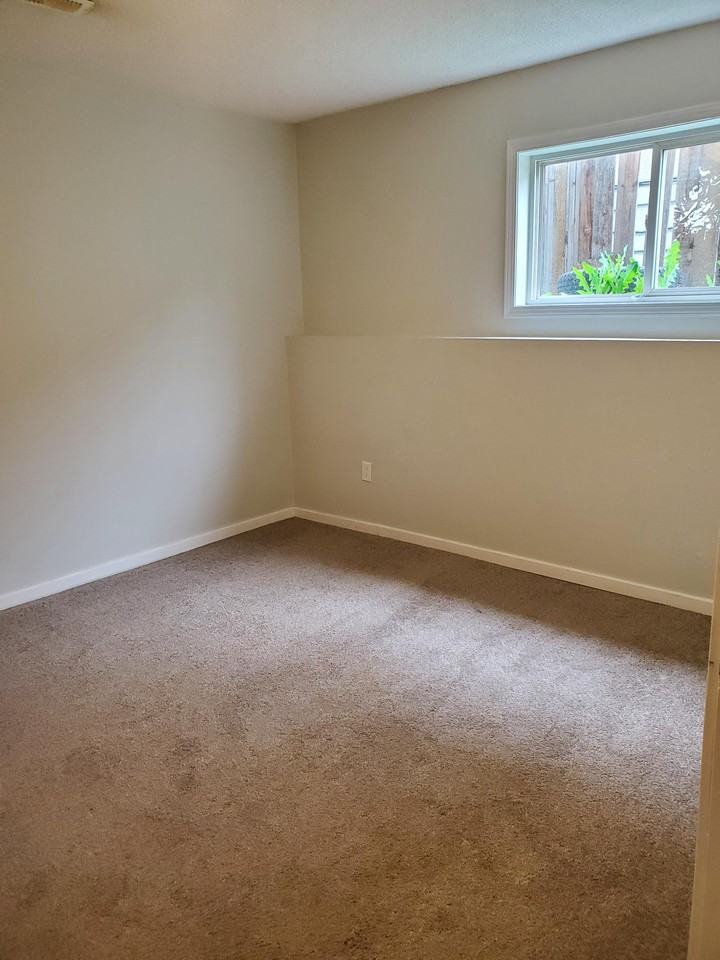 2980 10th Ave #B - Photo 5 of 7