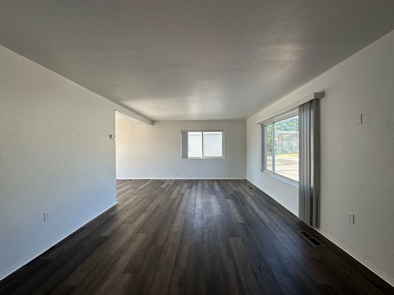 1520 Mcpherson Ave - Photo 2 of 18