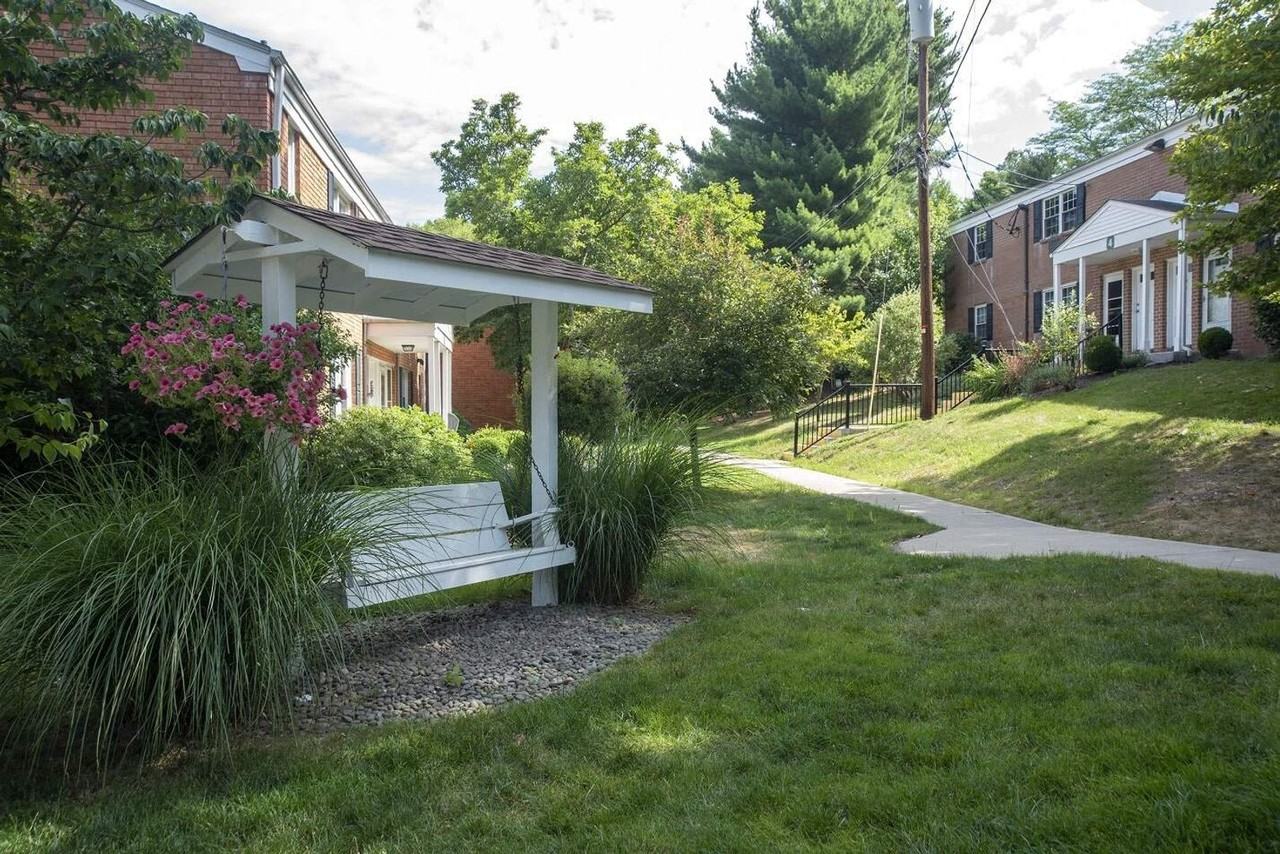 Briarwood House Apartments - Photo 7 of 25