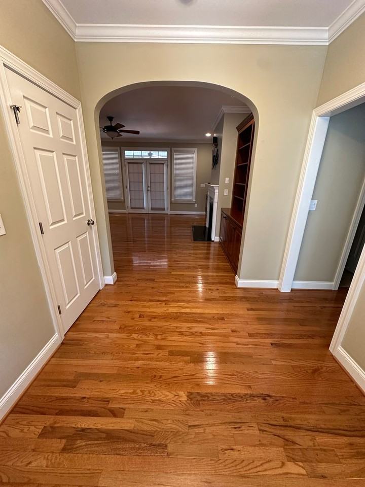 340 Clearwater Hbr - Photo 2 of 22