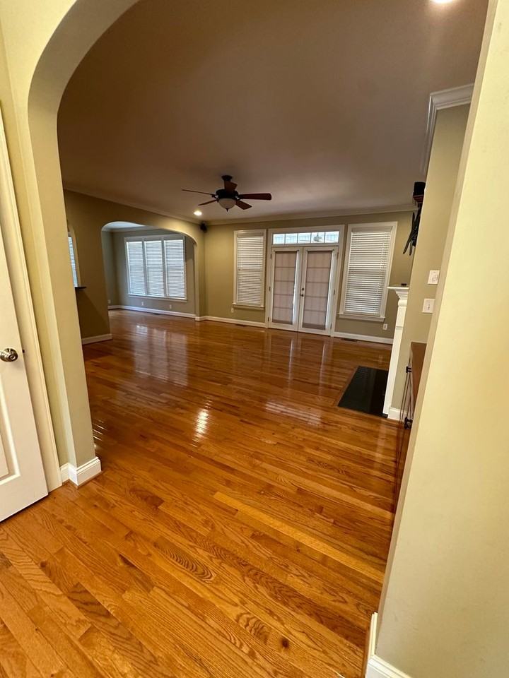 340 Clearwater Hbr - Photo 3 of 22