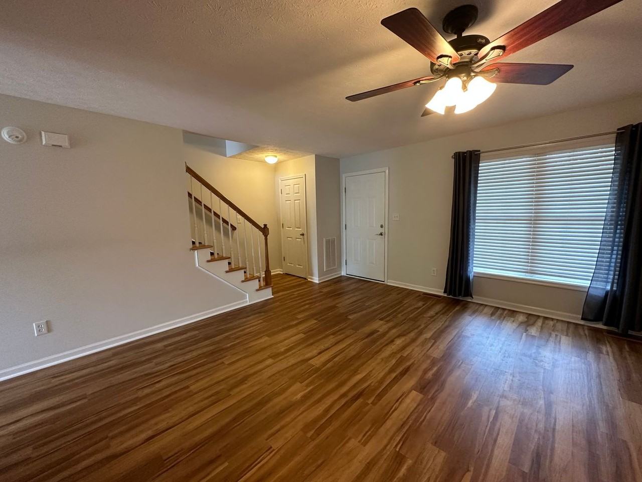 257 Northwynd Cir - Photo 3 of 21