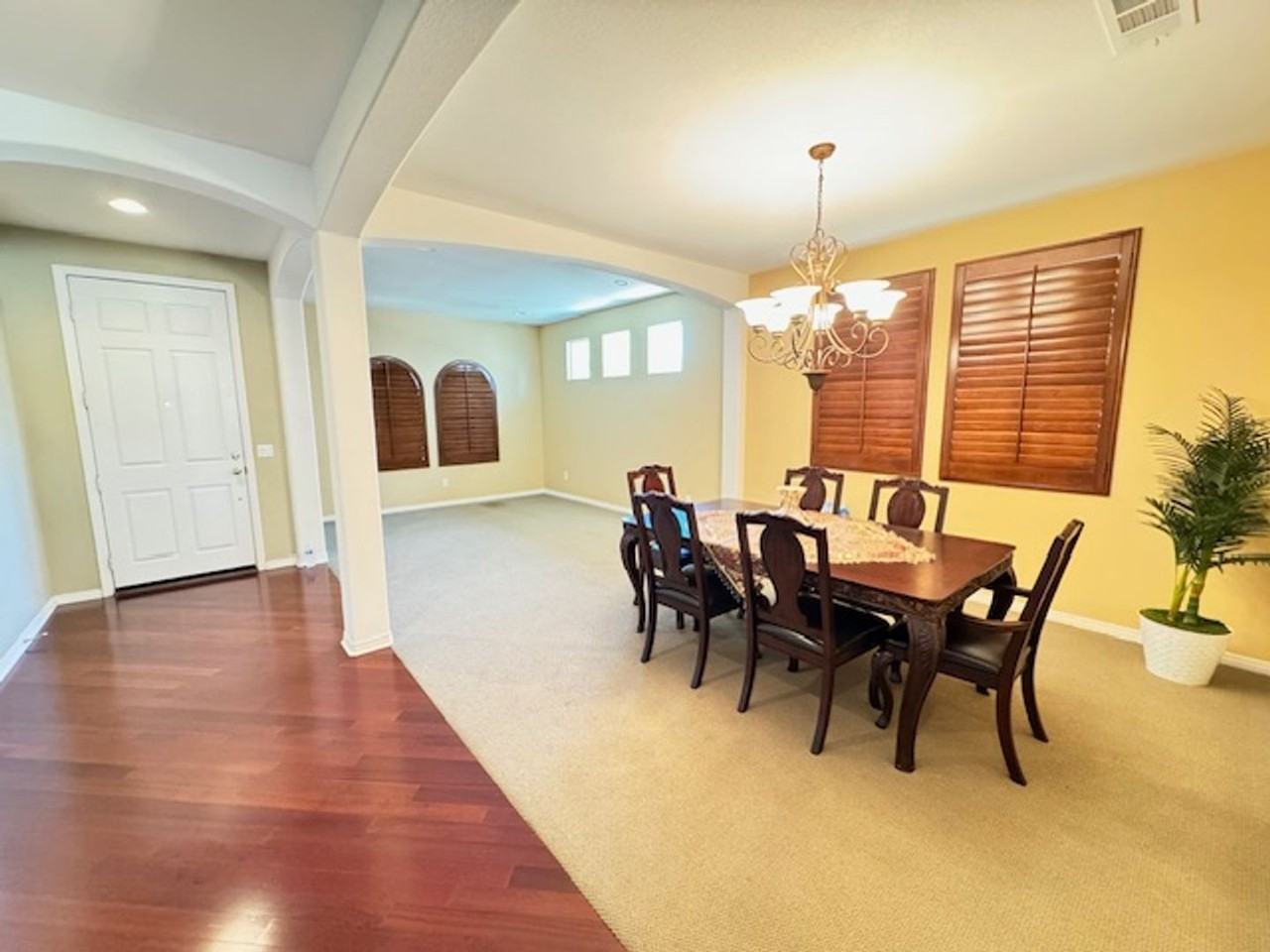 4236 Club Vista Dr - Photo 2 of 10