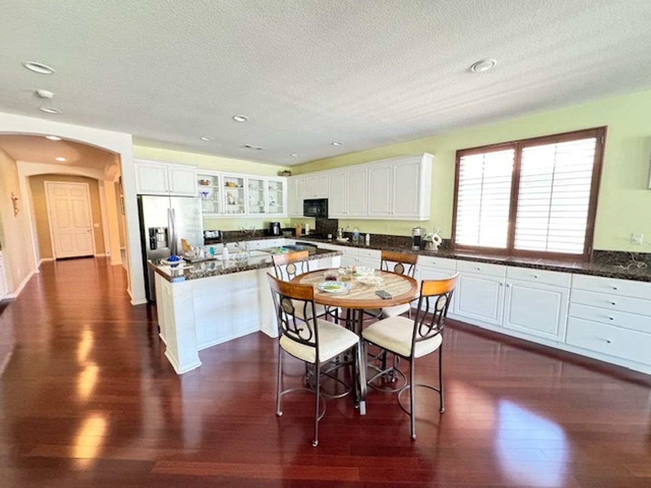 4236 Club Vista Dr - Photo 4 of 10