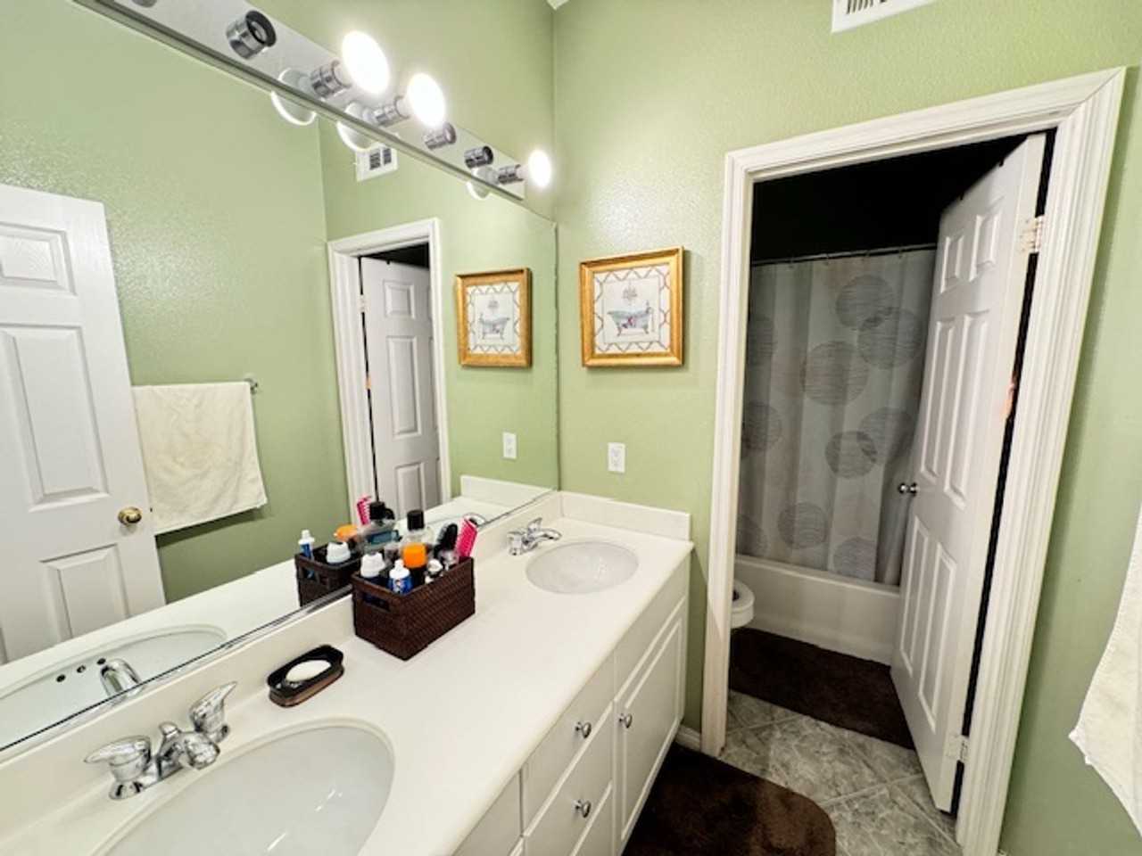 4236 Club Vista Dr - Photo 5 of 10