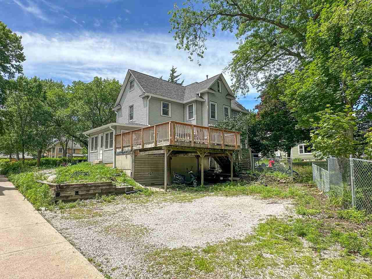 412 Ash Ave - Photo 3 of 38