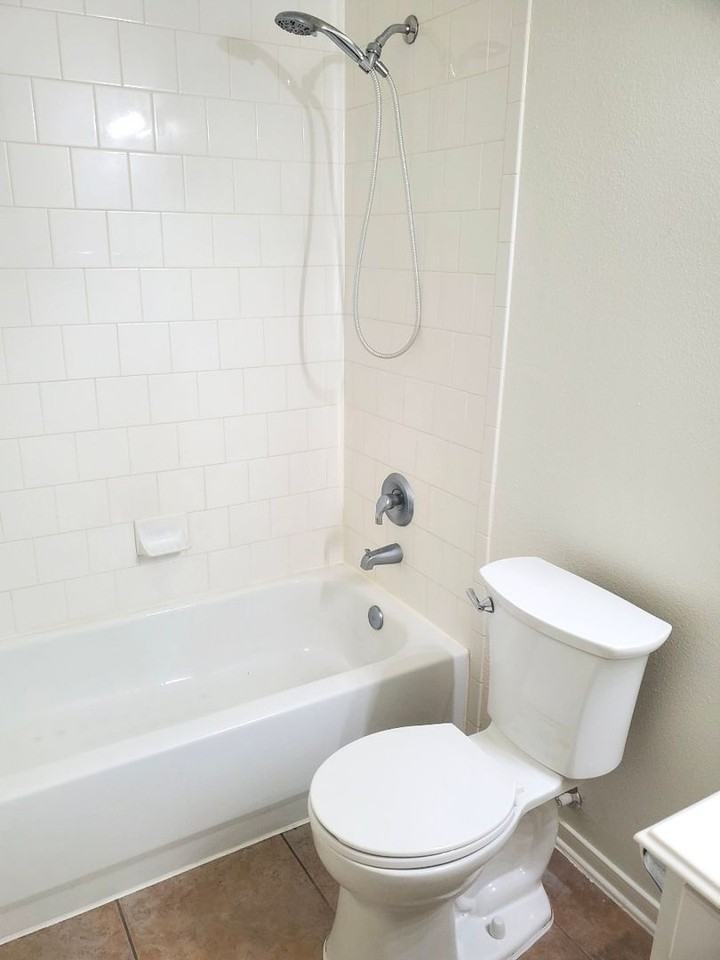 2526 Sunrise Harbor Ln - Photo 6 of 27