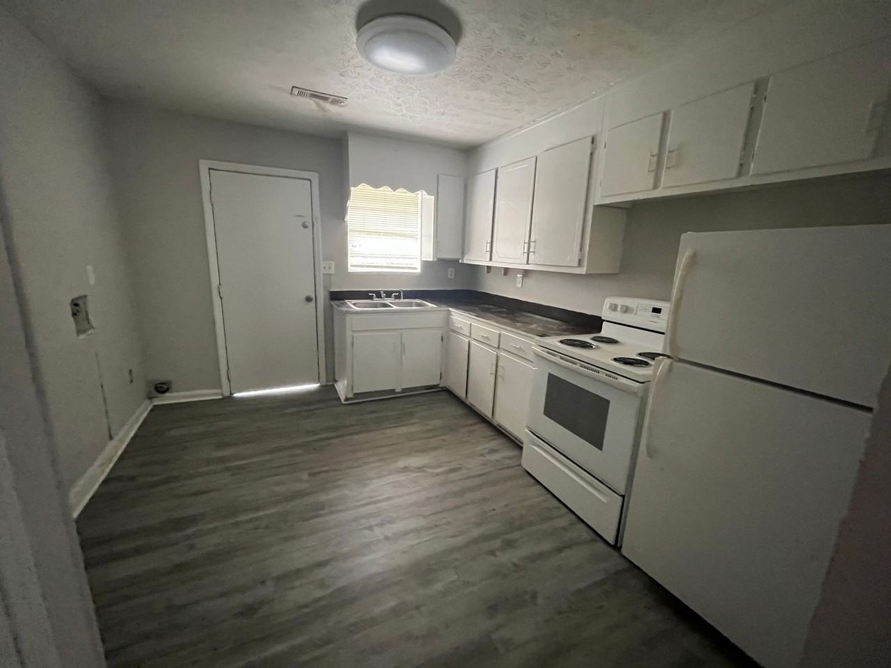 117 Pearl Street - Photo 2 of 6