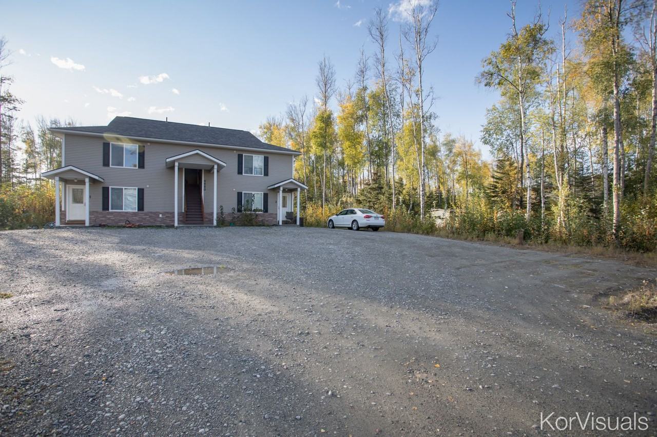 4550 W. Ronnies Cir. - Photo 3 of 19