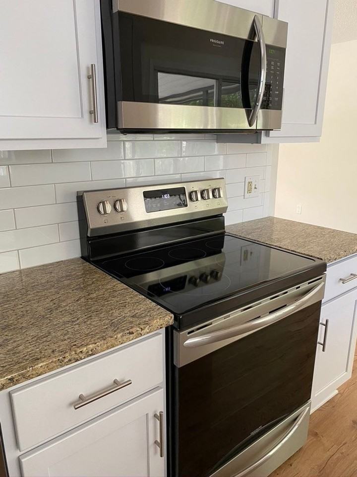 2017 Beech St - Photo 4 of 16