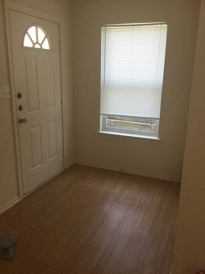 8102 Marydean Ave - Photo 3 of 12