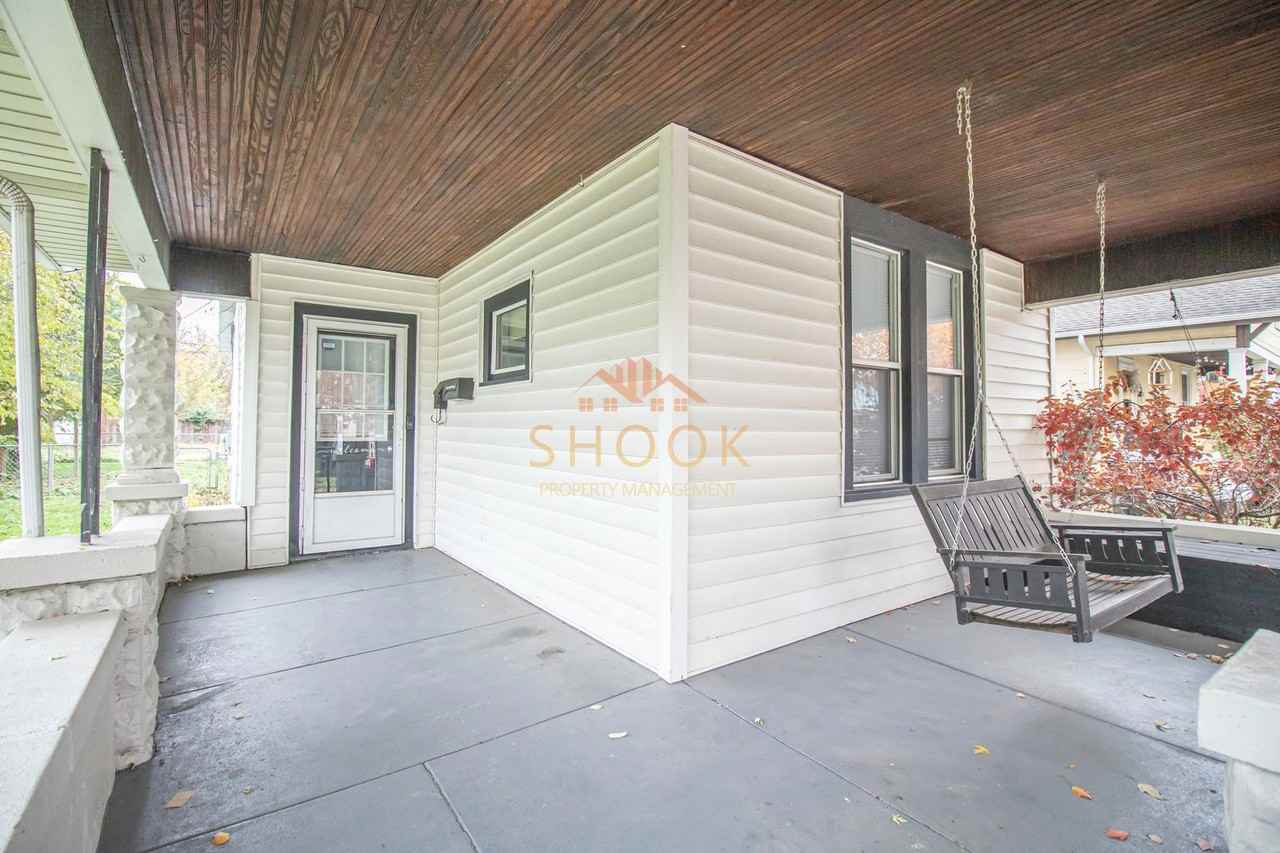 1910 Morton St - Photo 2 of 14