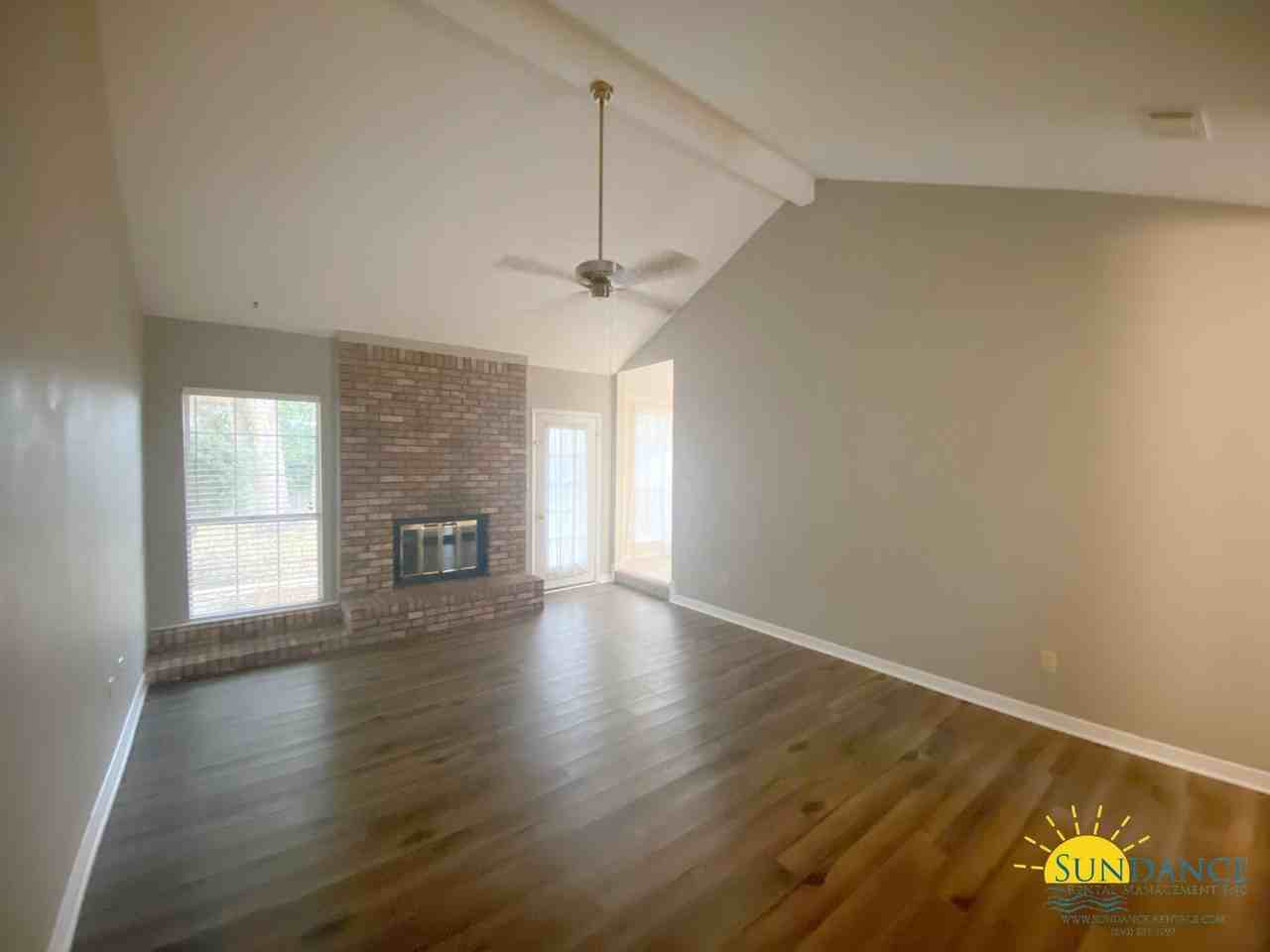 602 Conifer Ct - Photo 2 of 16