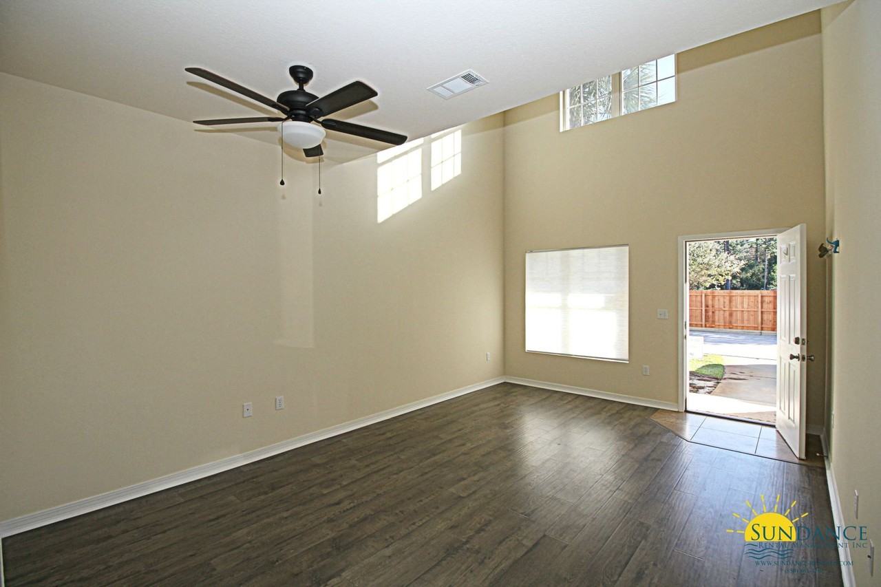 1549 Bentley Cir - Photo 2 of 16