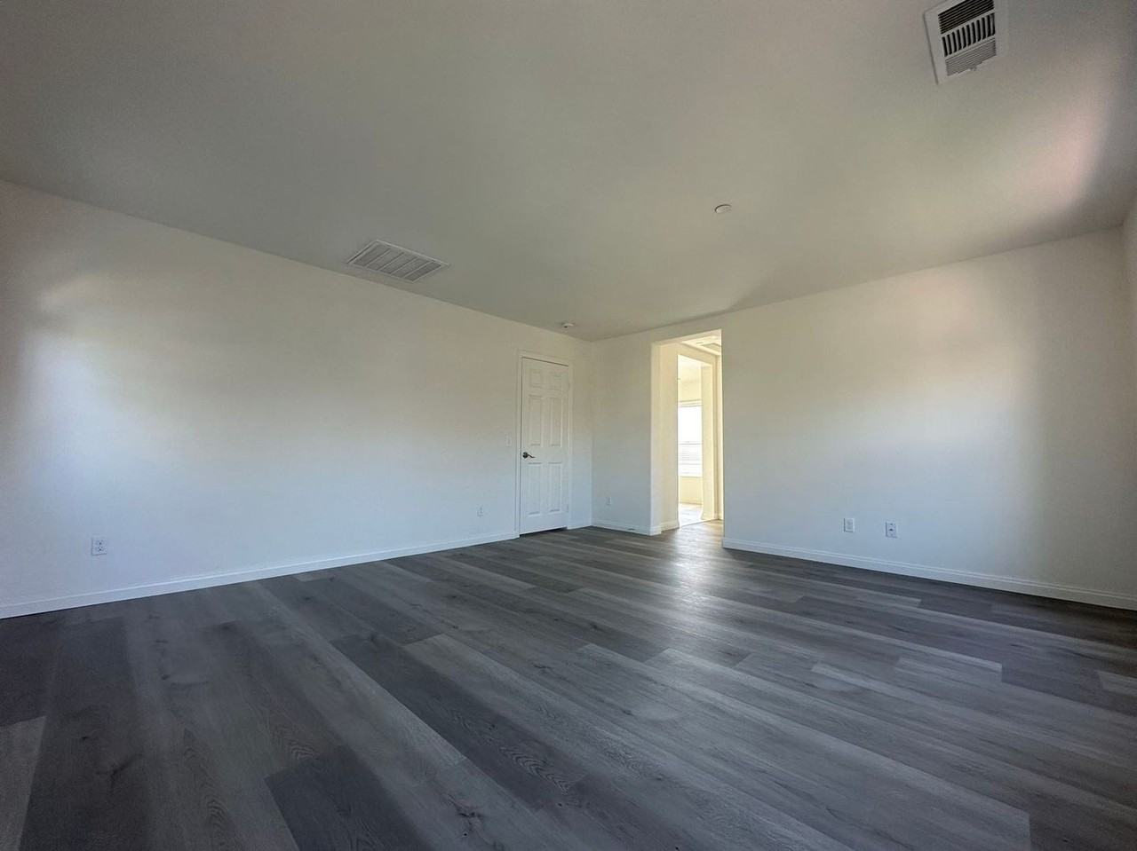 13100 Irisbend Ave - Photo 5 of 20