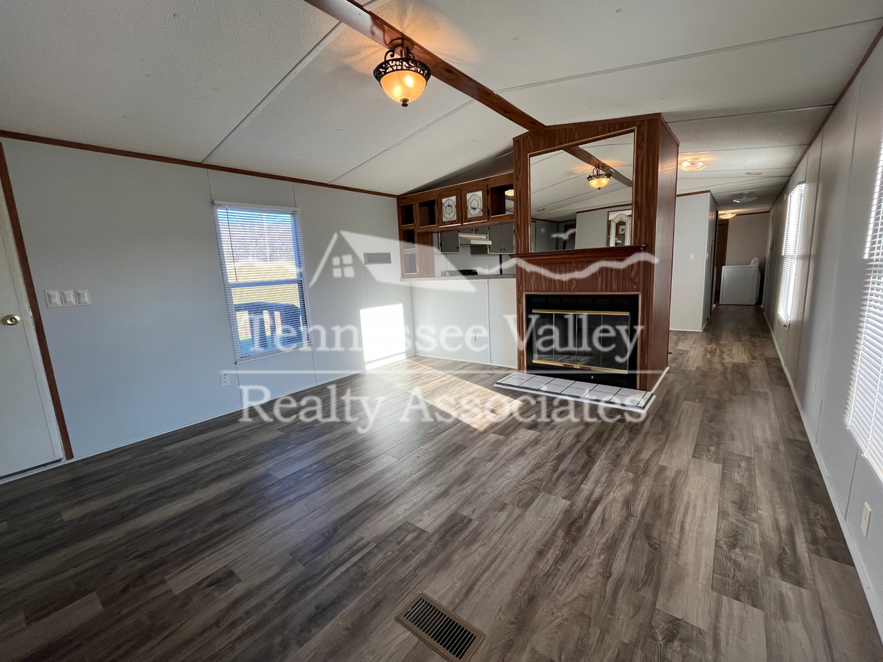 2248 Knoxville Hwy #3 - Photo 2 of 18