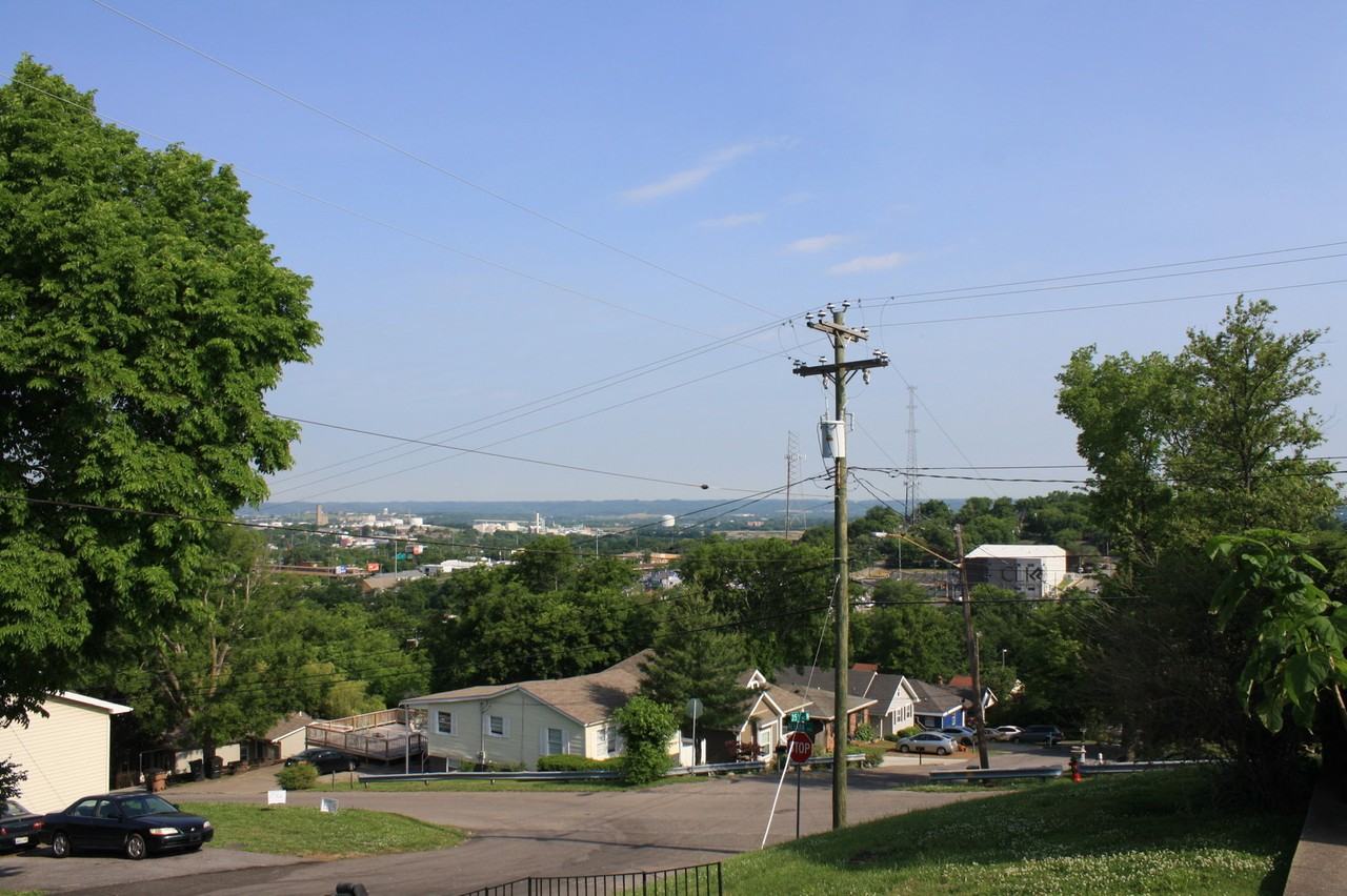 250 35th Ave N - Photo 3 of 14