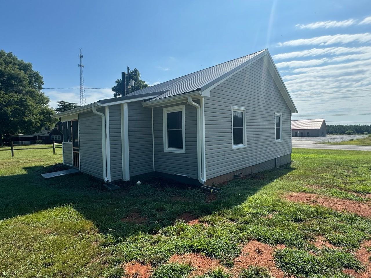 325 Washburn Switch Rd - Photo 5 of 22