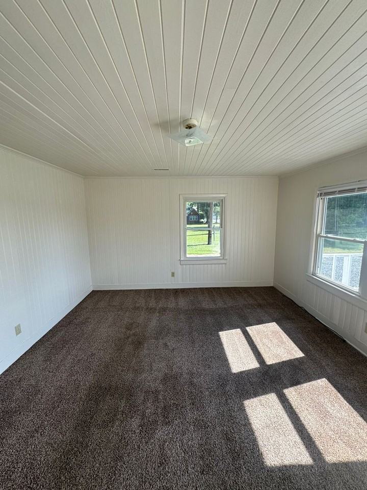 325 Washburn Switch Rd - Photo 7 of 22