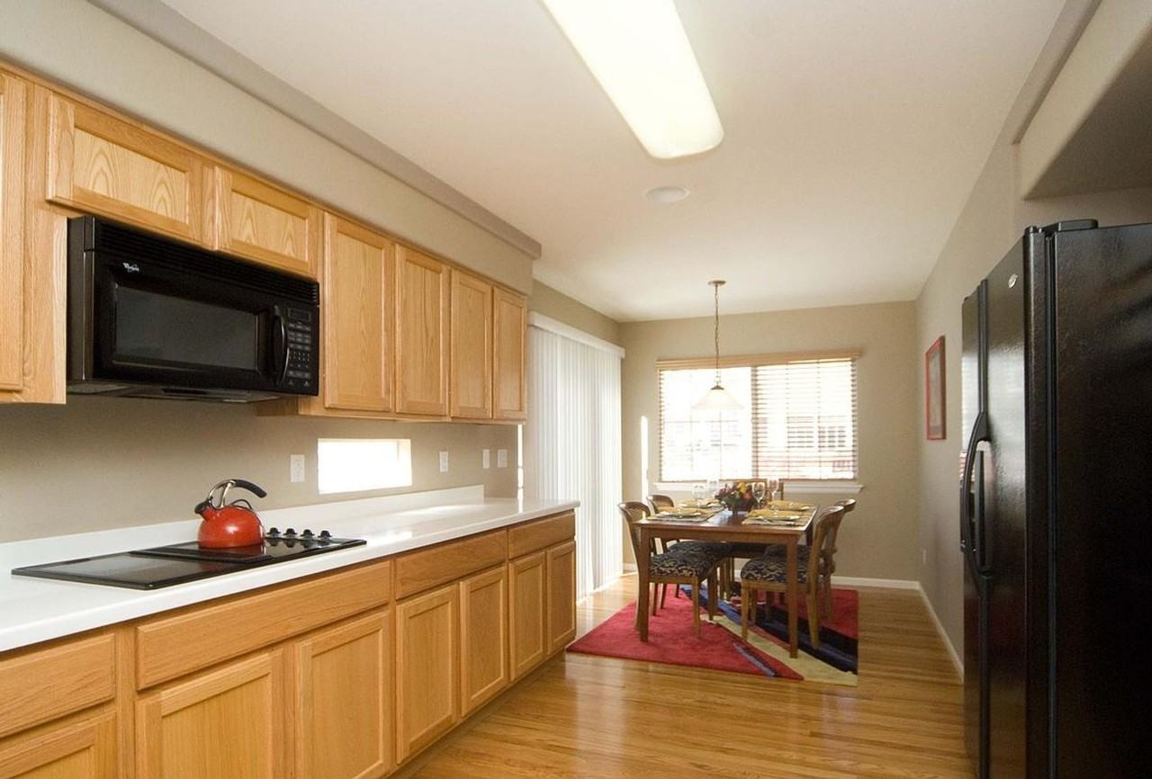 4913 Spyglass Dr - Photo 3 of 16