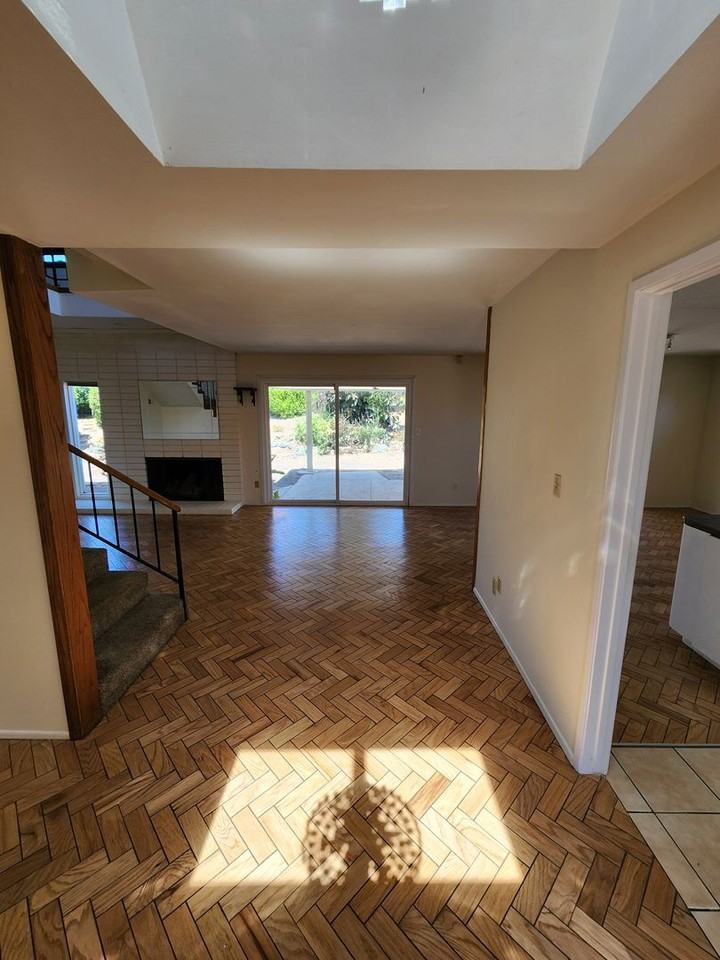 5672 Stresemann St - Photo 2 of 9