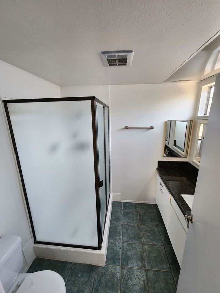 5672 Stresemann St - Photo 7 of 9