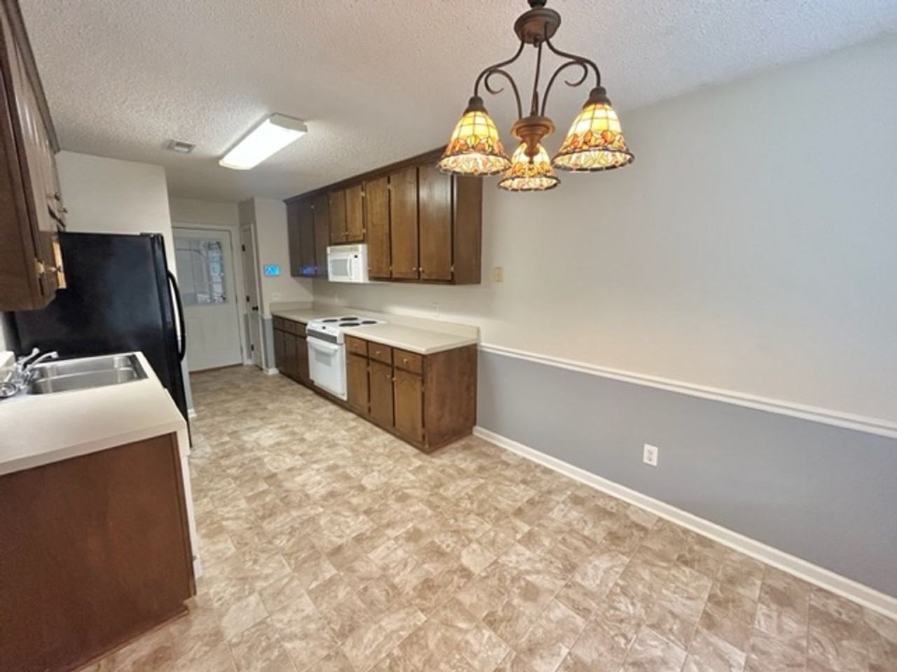 4429 Maysville Rd Ne - Photo 6 of 24