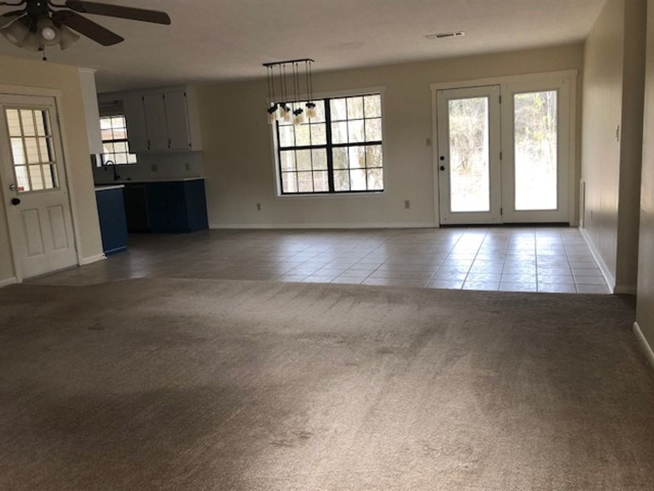 2202 Holly Hill Dr - Photo 3 of 17