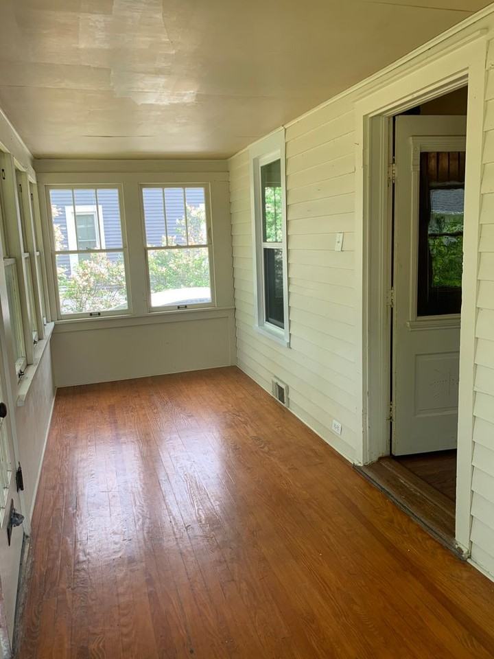 204 Beech St E - Photo 7 of 12