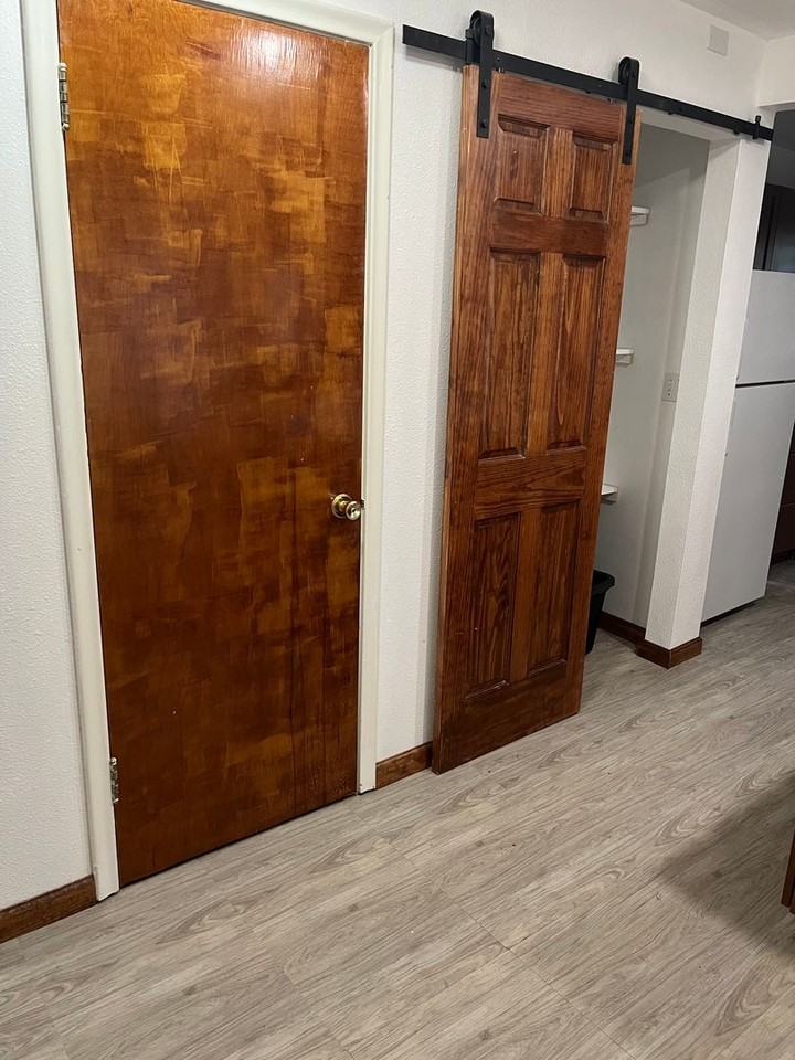 550 1st St E - Photo 5 of 12