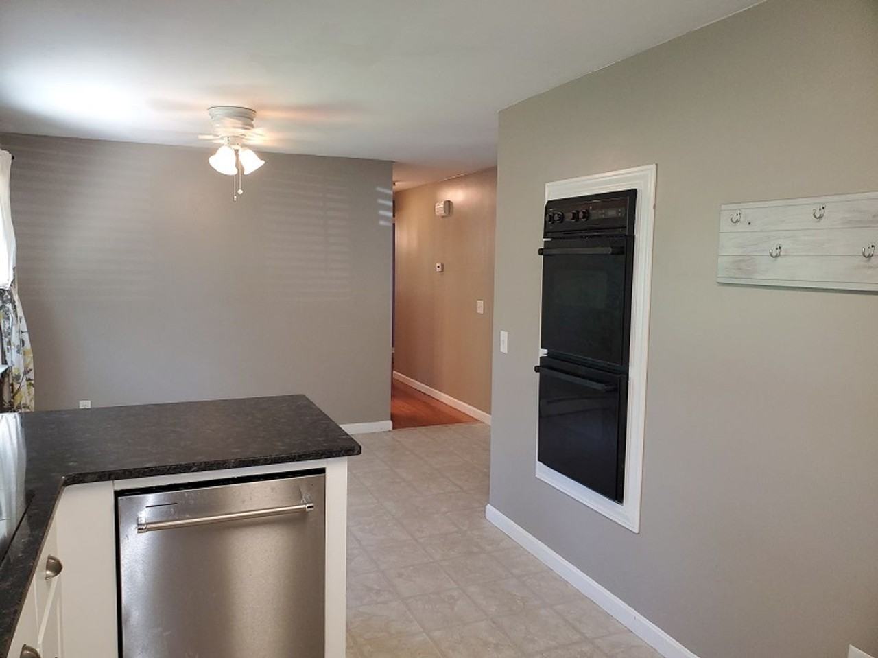 37 Cricket Dr - Photo 3 of 16