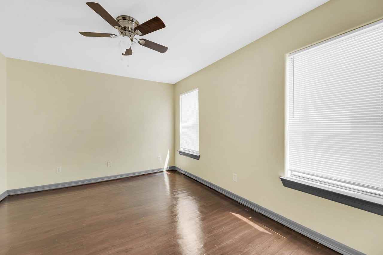 Cherokee Apts - Photo 3 of 15