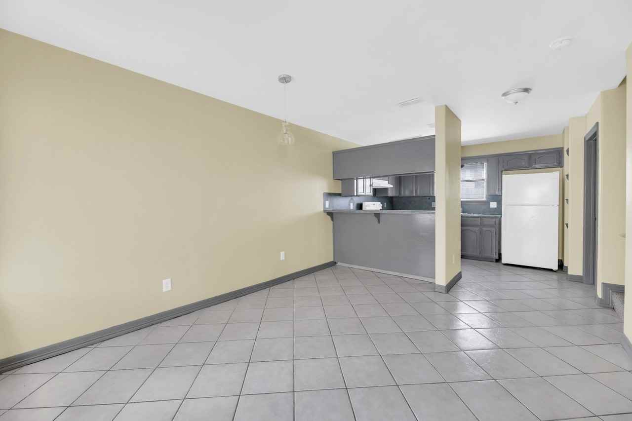 Cherokee Apts - Photo 7 of 15