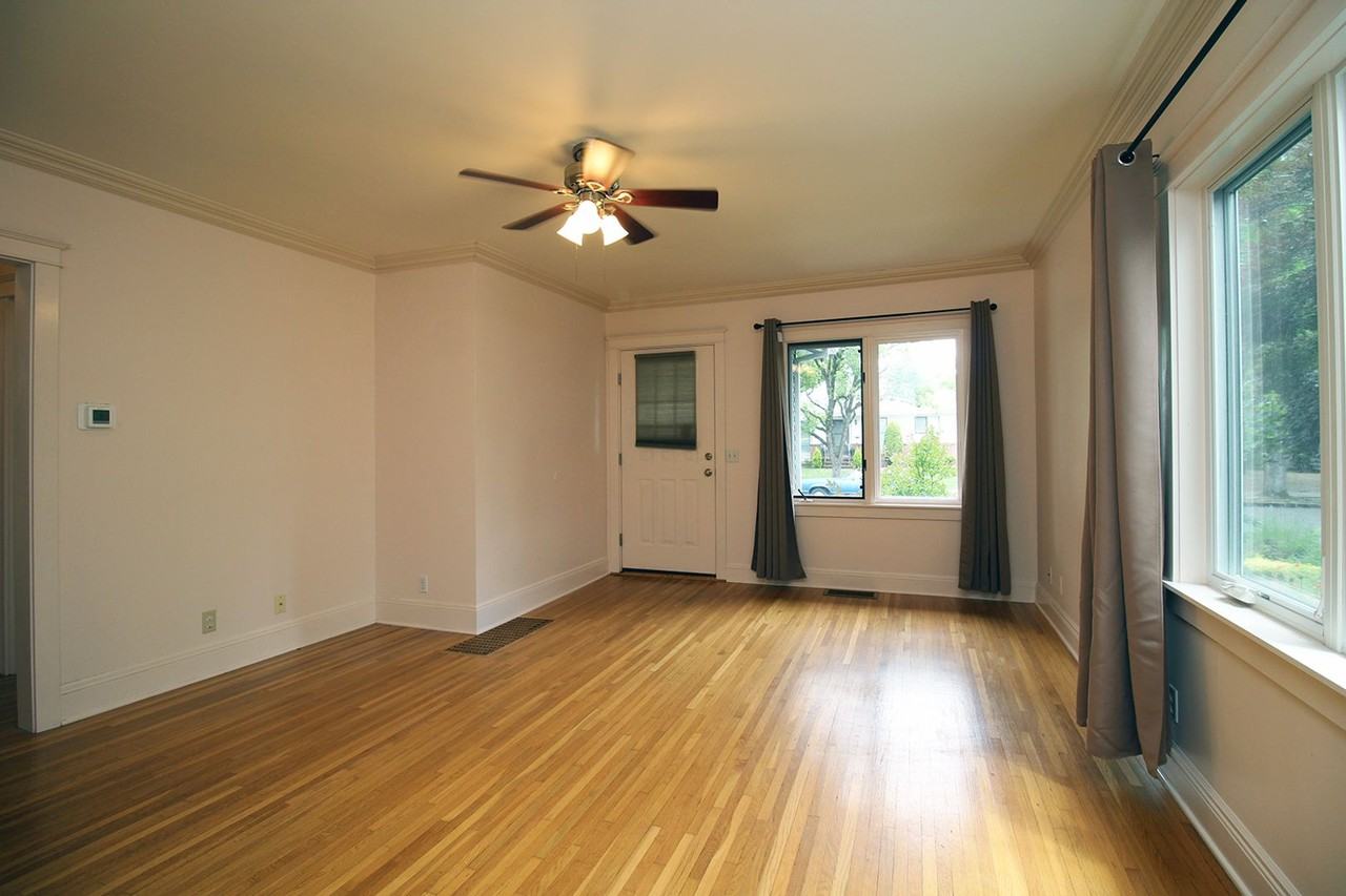 1811 Ne 64th Ave - Photo 3 of 29