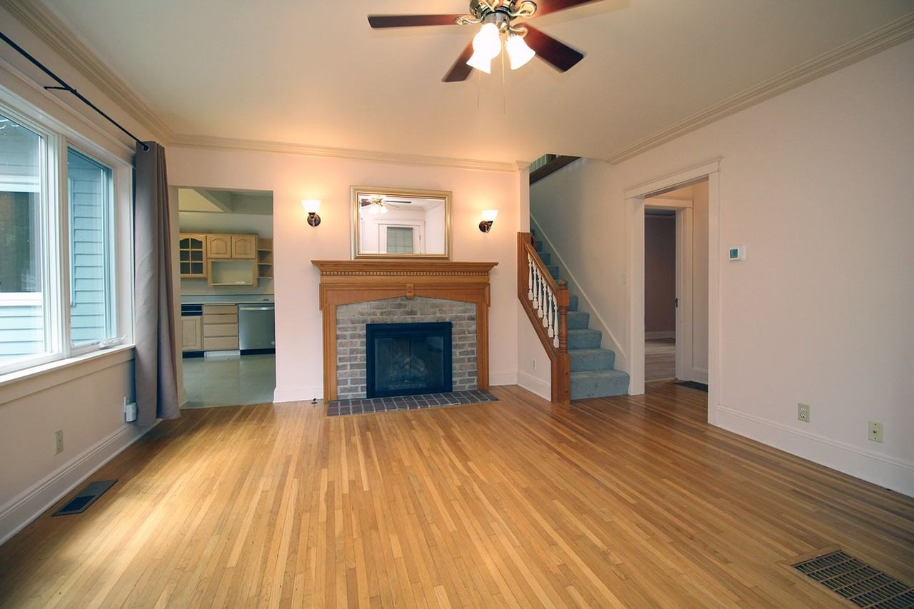 1811 Ne 64th Ave - Photo 5 of 29