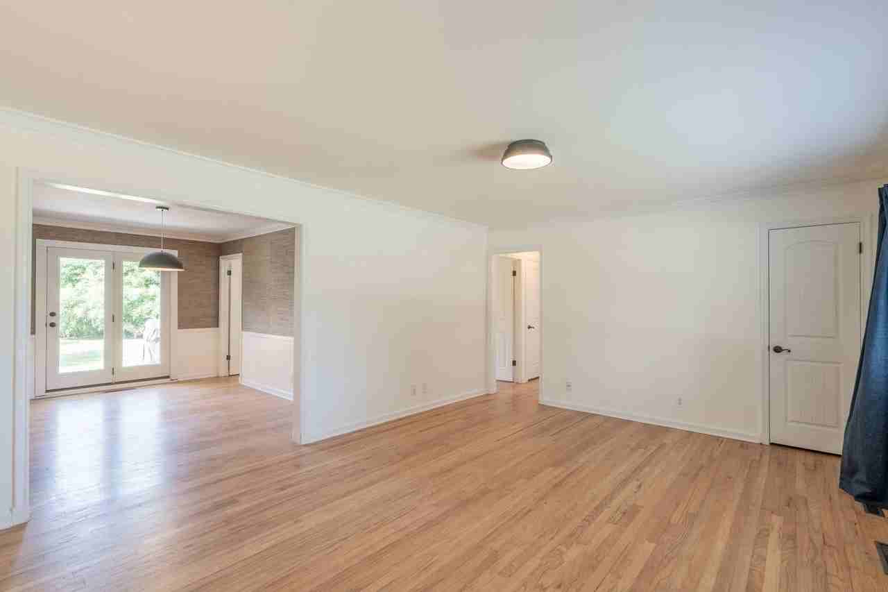 4807 E 26th St - Photo 3 of 20