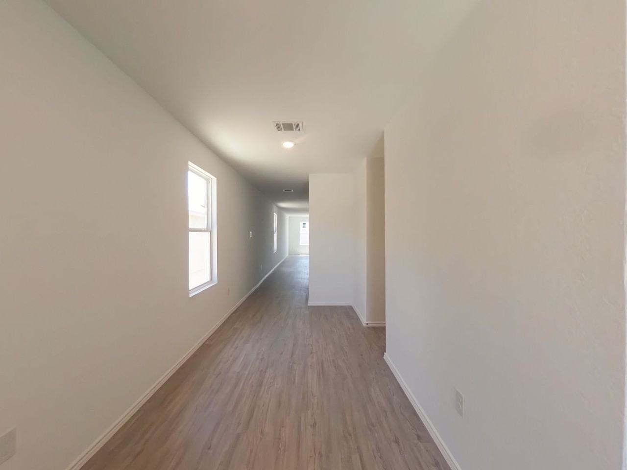 714 Paul Cyn - Photo 2 of 27