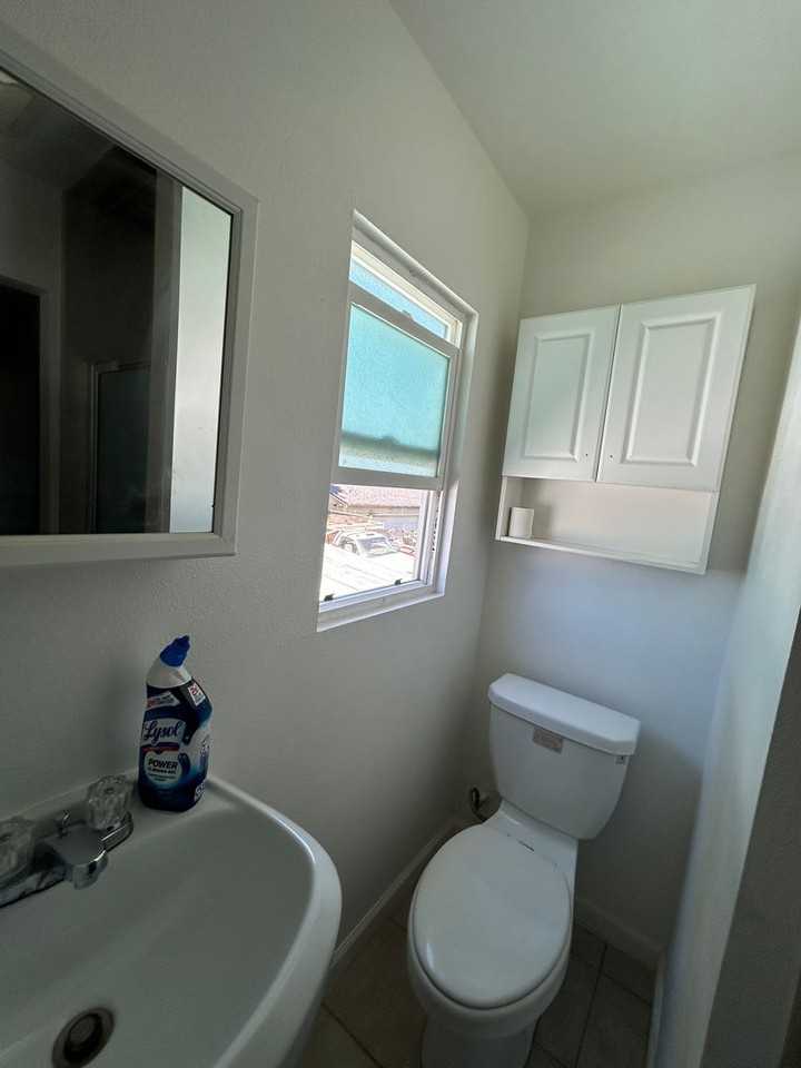 309 Pennsylvania Ave - Photo 7 of 16