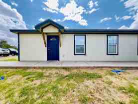 324 37th St #A - Photo 1 of 1