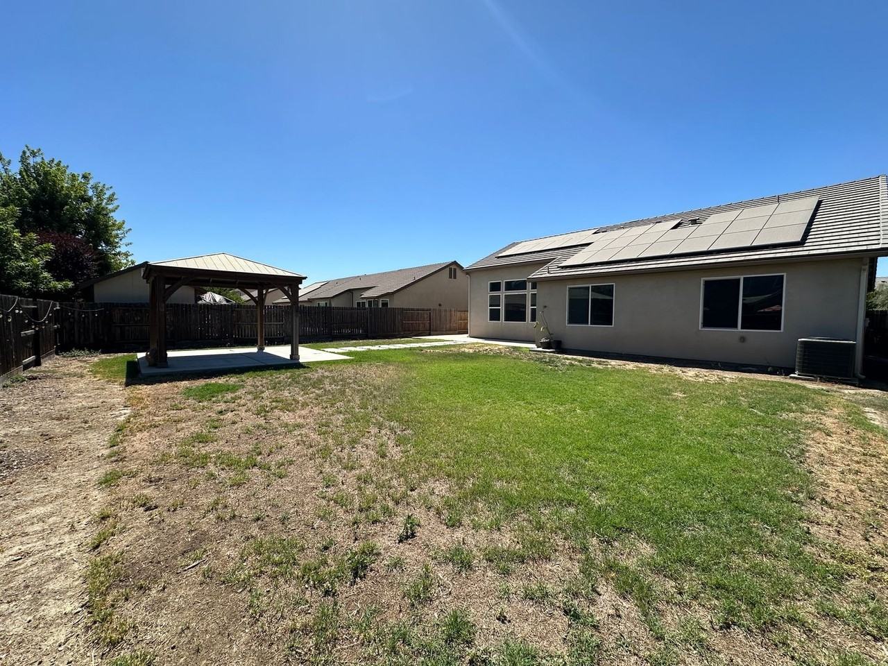 6246 W Harold Ave - Photo 2 of 19