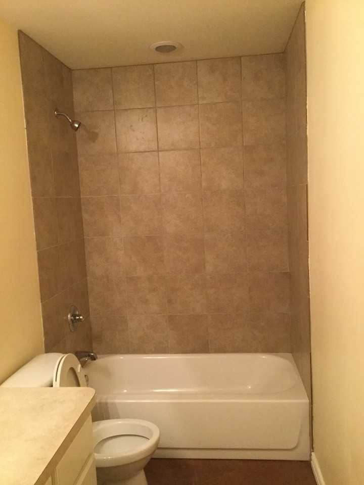 1010 Jameson St - Photo 4 of 5