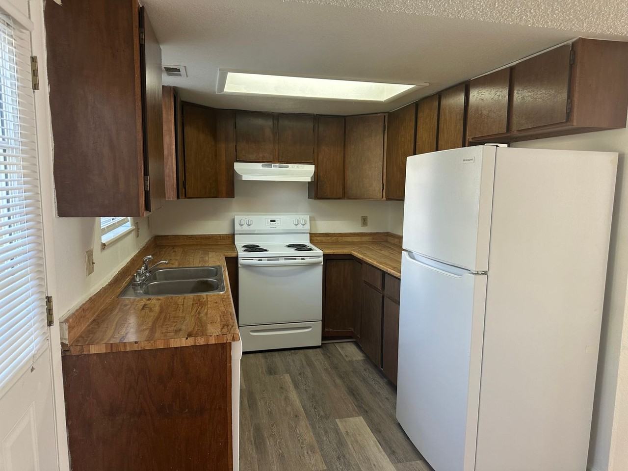 2920 Dawn Dr #3 - Photo 2 of 5