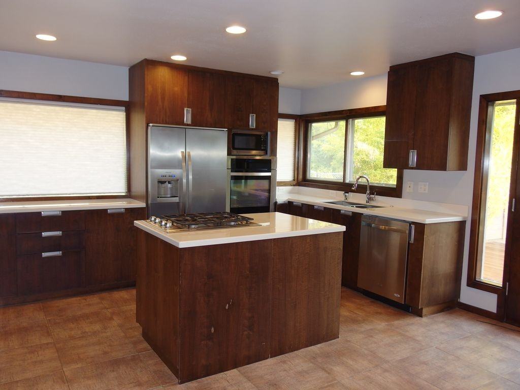 2010 Ne Holman St - Photo 3 of 21