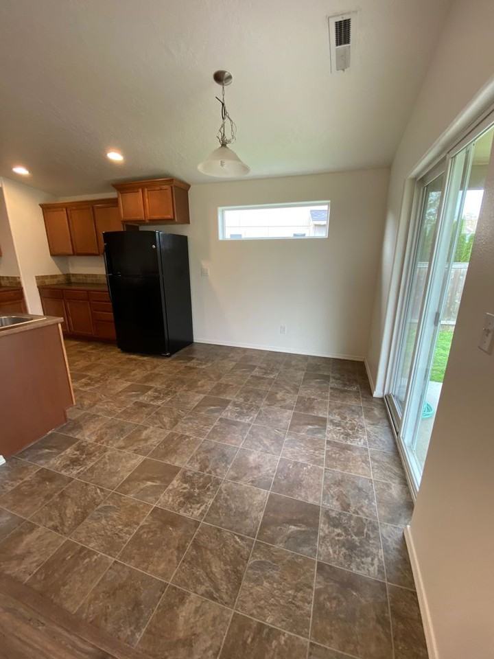 1178 S 2nd St - Photo 5 of 16