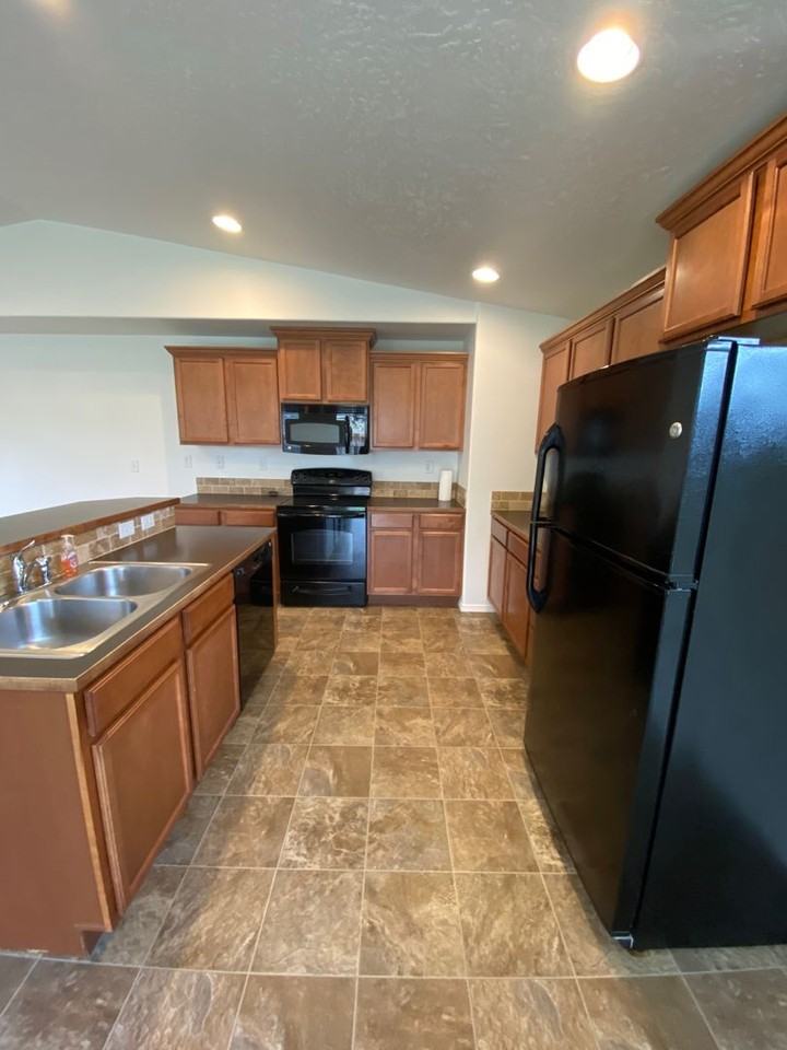 1178 S 2nd St - Photo 6 of 16