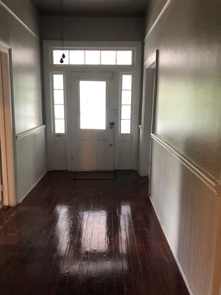 504 E Hampton St - Photo 5 of 18