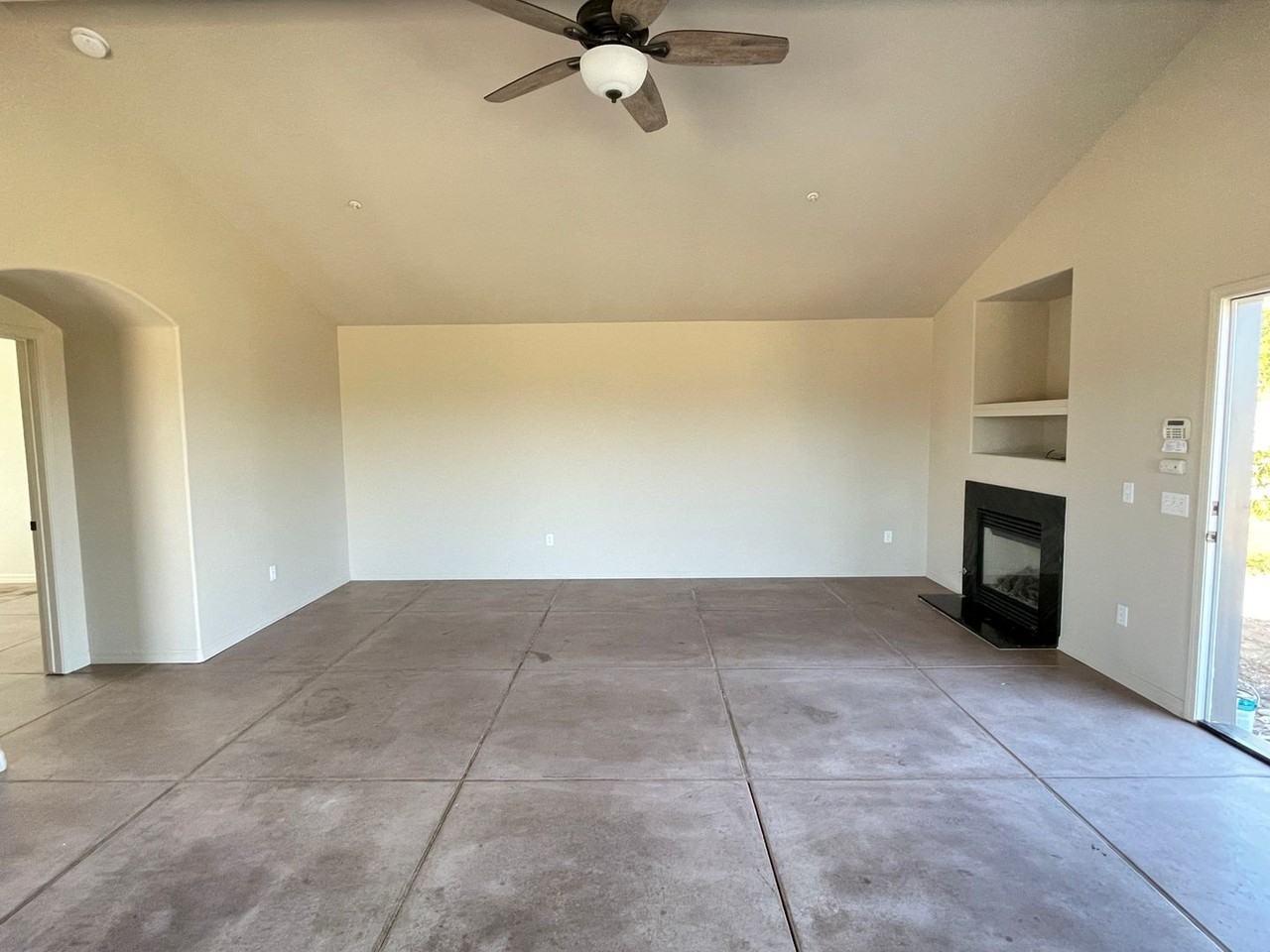 12478 Hillpoint Ct - Photo 3 of 40