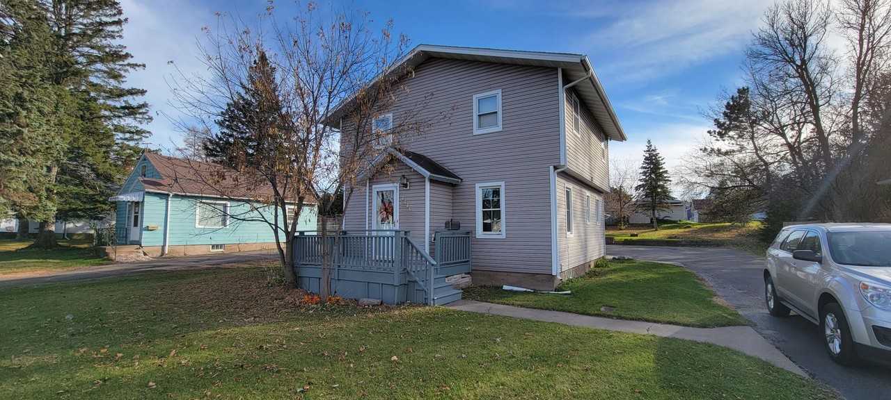 2228 Selmser Ave - Photo 2 of 50