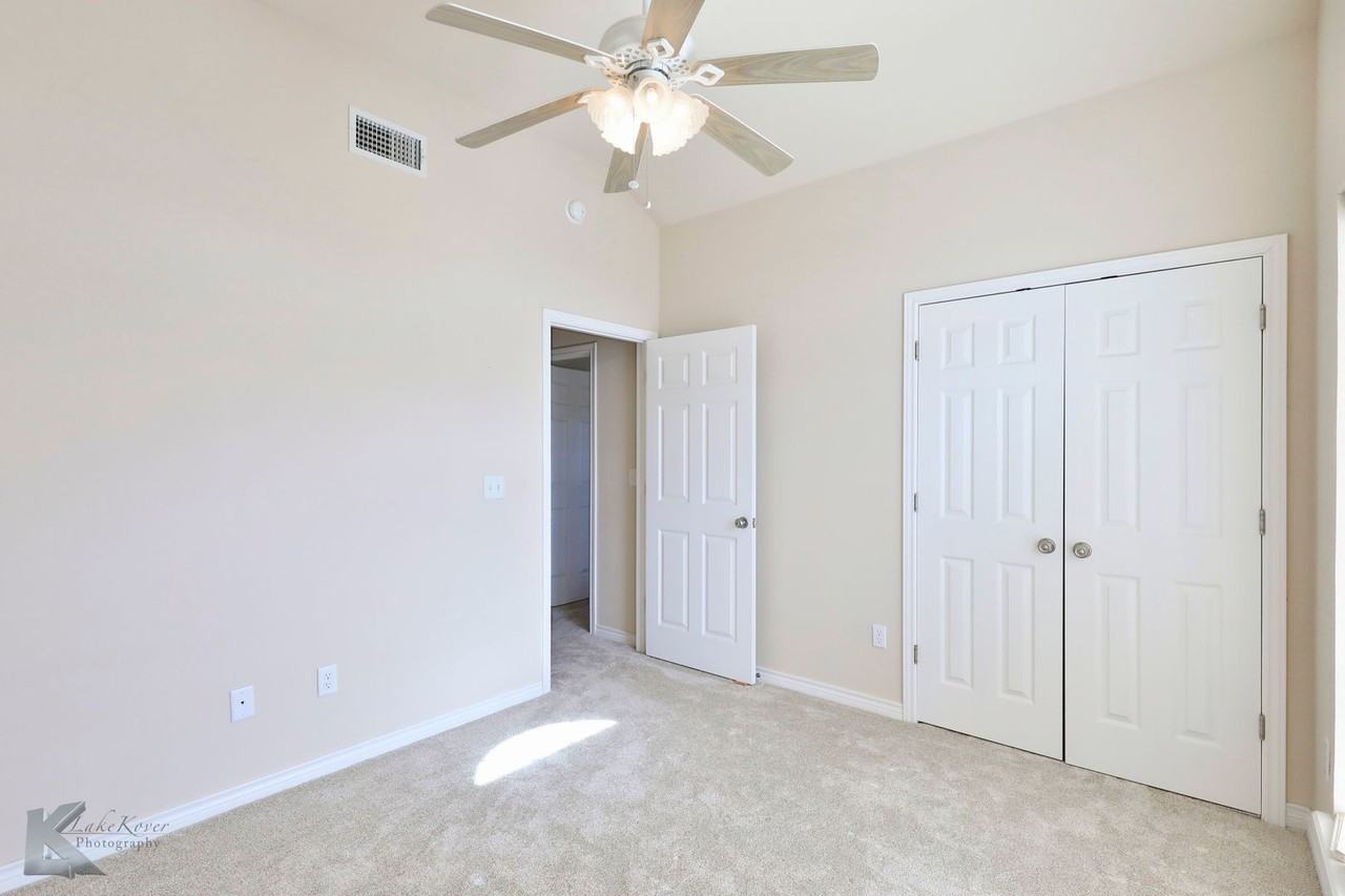 1218 Lewis And Clark Trl - Photo 4 of 42